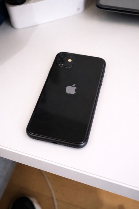 Iphone 11.   64GB