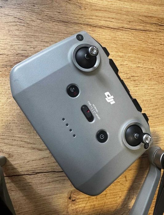 Vand Drona DJI Air 2 s