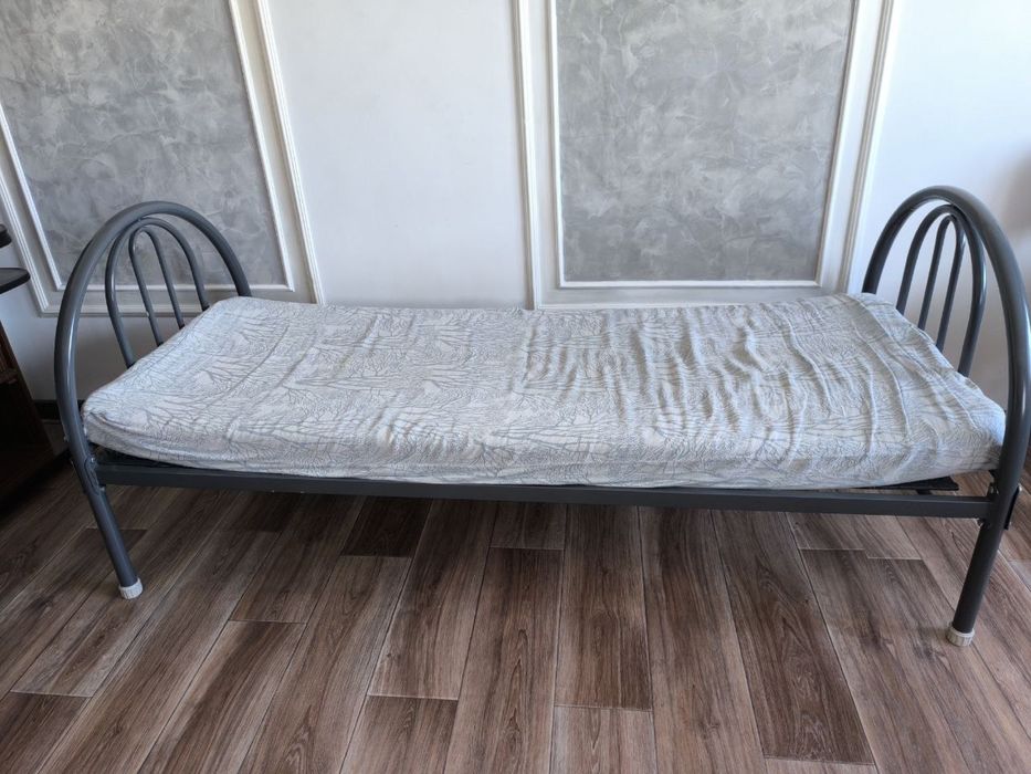 Кровать односпальная