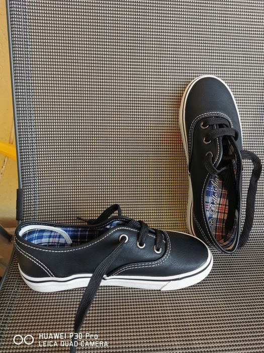 Нови! Спортни кожени обувки