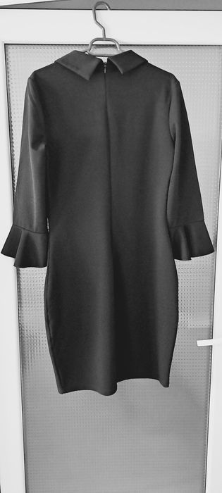 Vând rochie neagra
