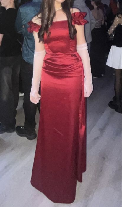 Платье атласное 44 размер