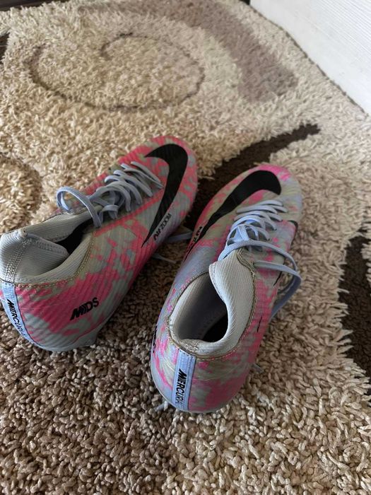 Футболни обувки Nike Mercurial EU42,5