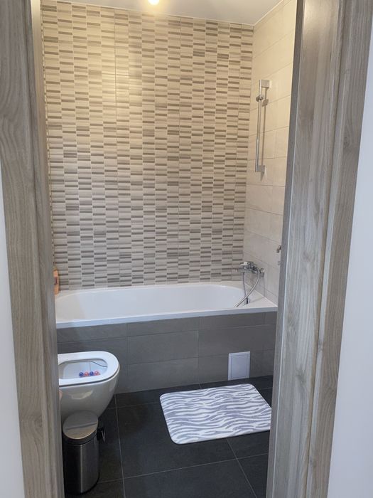 Inchiriez Apartament