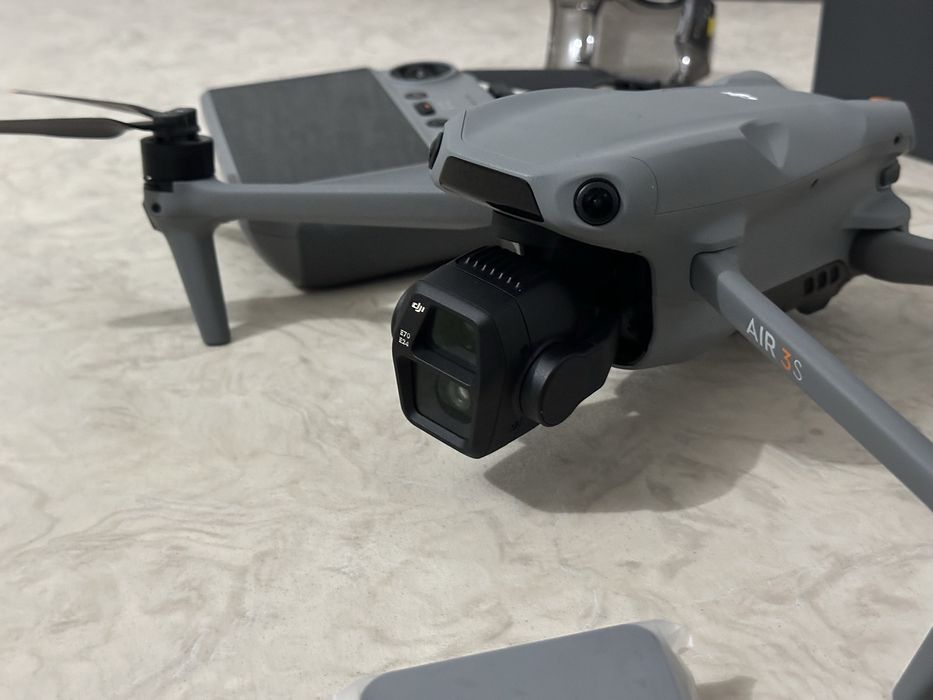 Дрон dji air3s комбо