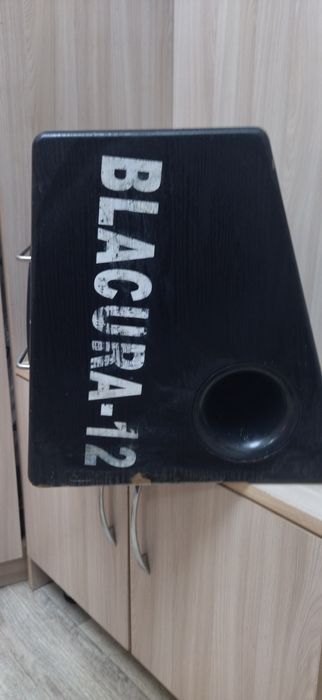 Продам сабвуфер в хорошим состоянии+