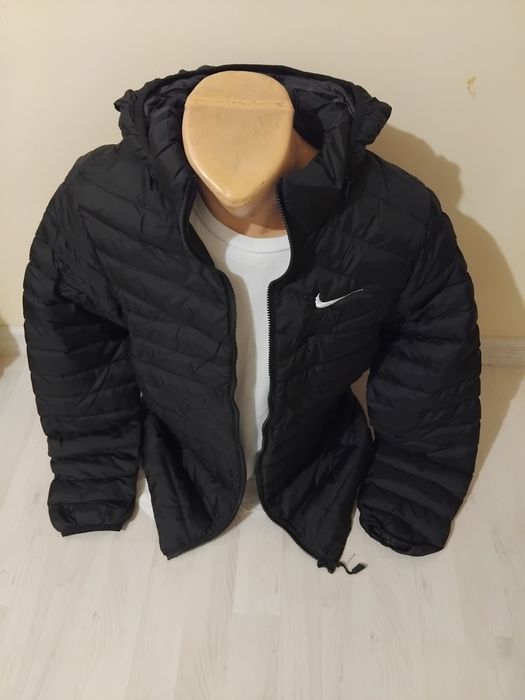Geaca baieti Nike.