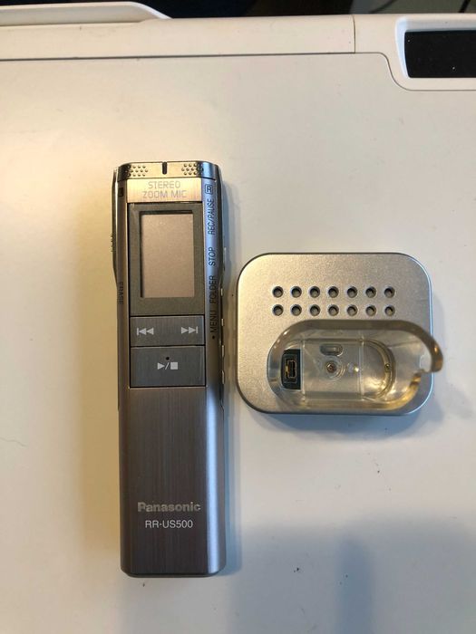 Panasonic Compact IC Recorder (RR-US500)-компактен стерео диктофон