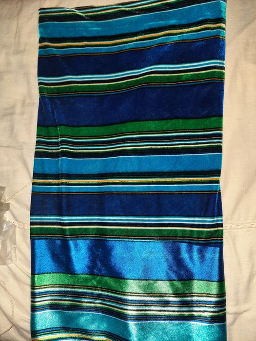 Отрезы тканей крепдешин и вилюр. Ретро