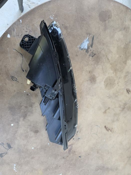 Citroen Berlingo 2023 ляв халоген LED