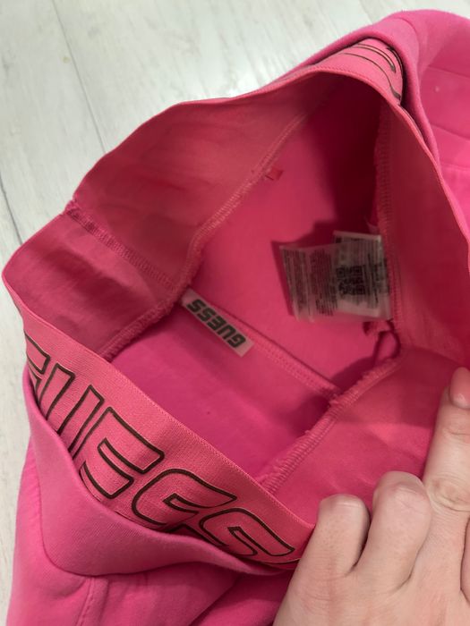 Екип на Guess оригинален