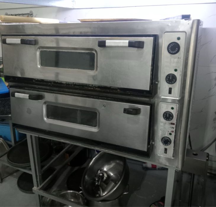 Пароконверкомат, холодильный стол