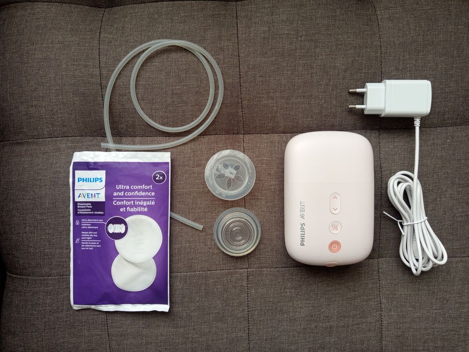 Електрическа помпа Филипс Авент с нови аксесоари и шишета+чаши
