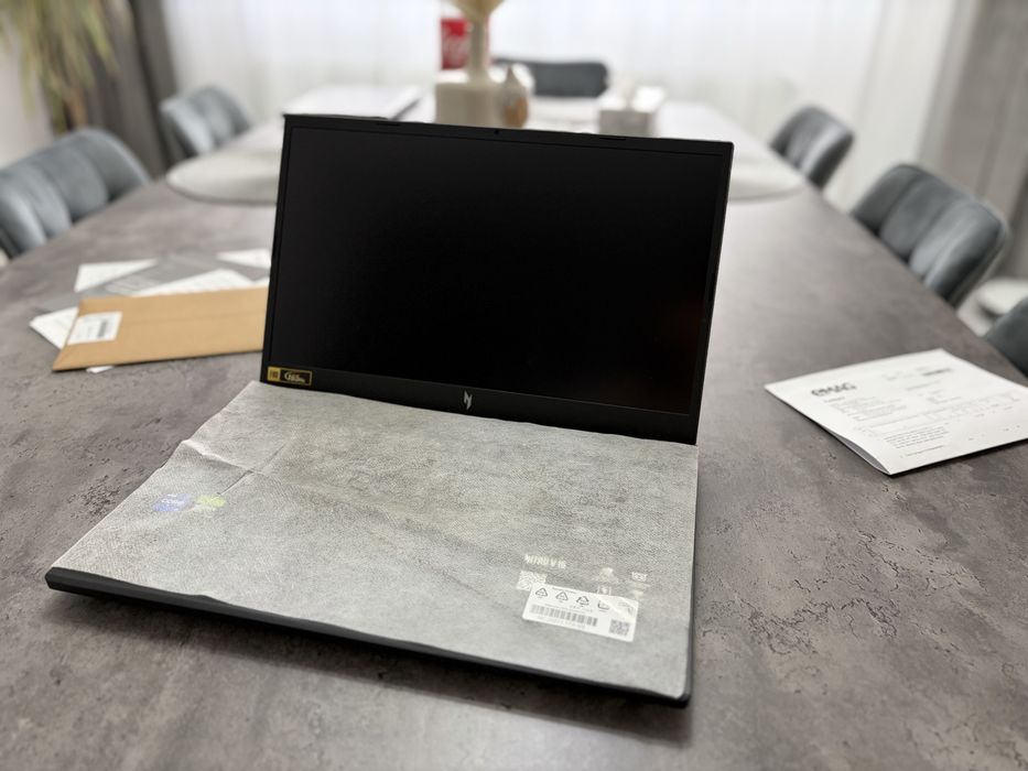 Acer Nitro V15 (Gaming) i9/1T ssd/8gb Video/32gb ram