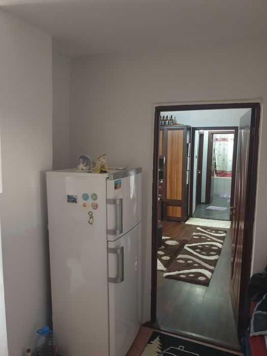 Vand apartament 2 camere