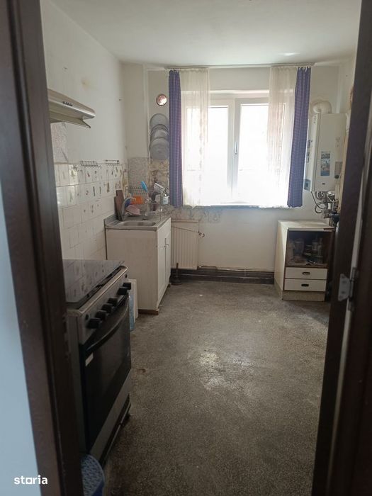 Apartament 3 cam dec Craiovita,zona Orizont 9/10 CT,apa separata lift