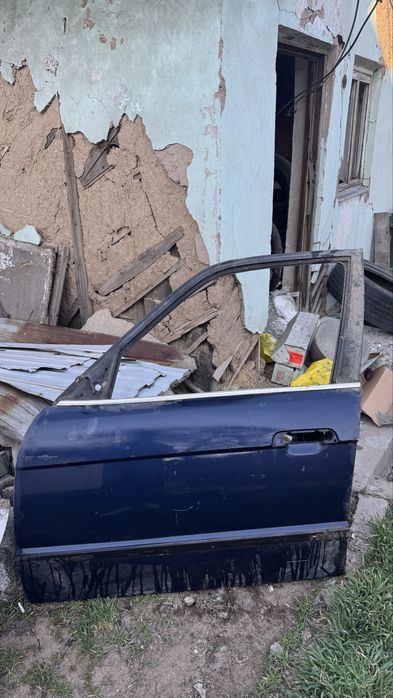 Дверь Е34 Перед левое