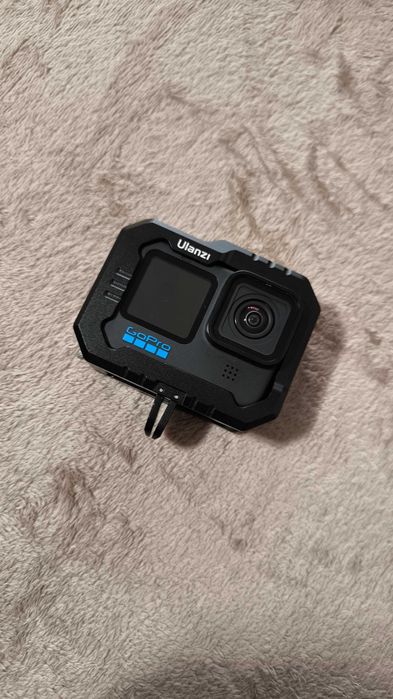 GoPro Hero 10: 3 Baterii Endurance + Battery Case + Multe Accesorii