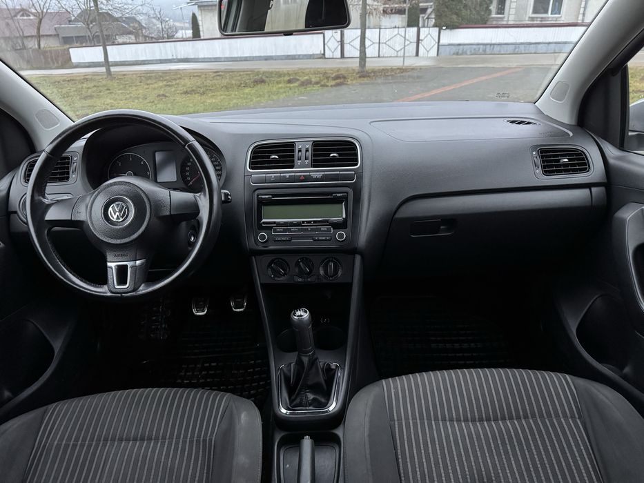 VW Polo 1.6 D manual