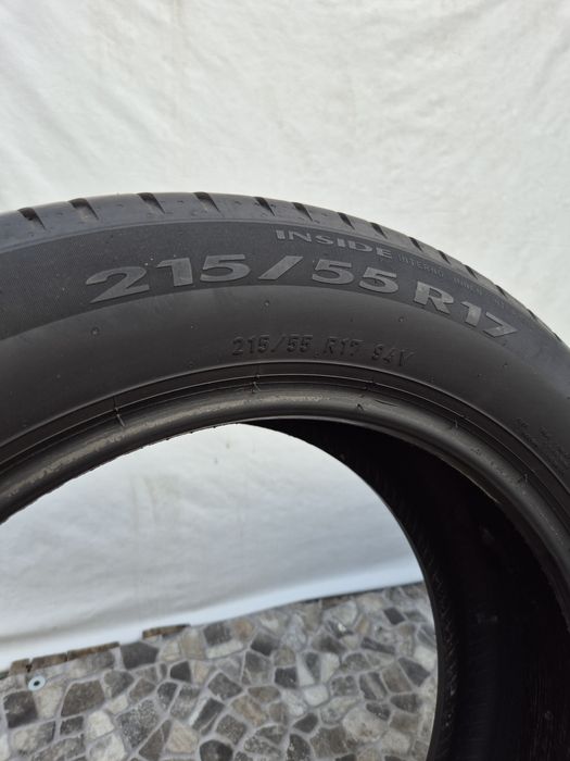2бр 215 55 17 Pirelli летни - 20г