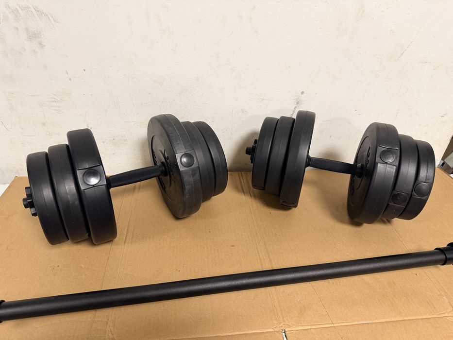 Gantere reglabile 2x20 kg+bara haltera pret promo 300 lei