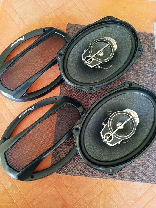 Авто динамик PIONEER.