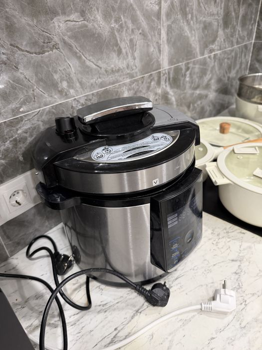 Продам мультиварку ARDESTO