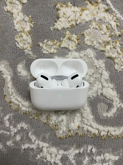 AirPods Pro с MagSafe