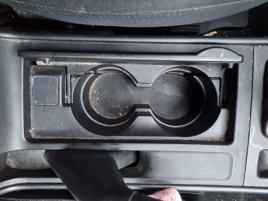 Suport pahare Mazda 3 (BK) [Fabr 2003-2009] OEM