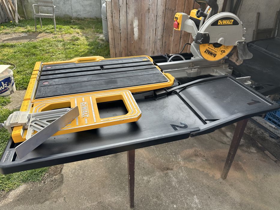 Vand Masina debitare gresie/faianta etc cu apa Dewalt 1600W, model 24000