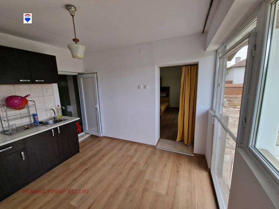 Селска къща за продажба в с. Борисово