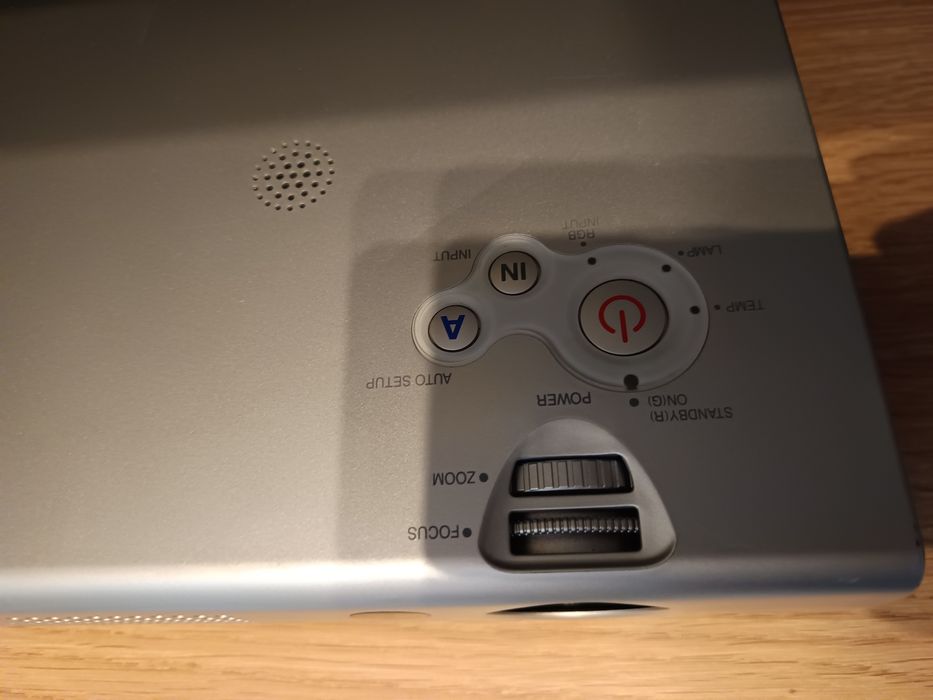 Vând Videoproiector Panasonic și Optoma
