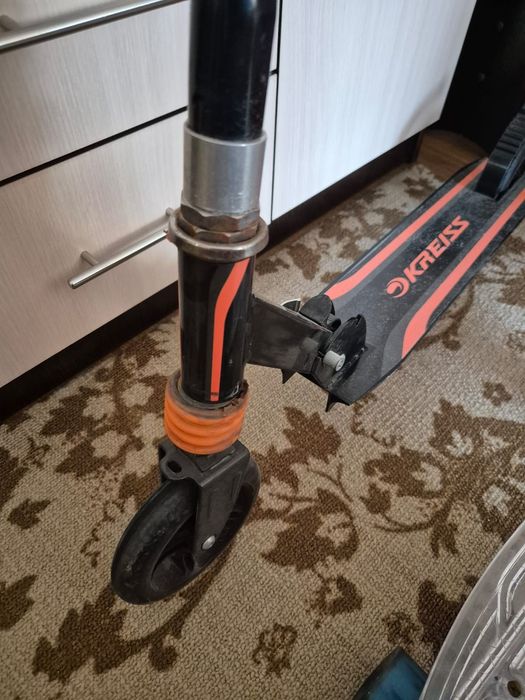 Продам самокат и скейтборд