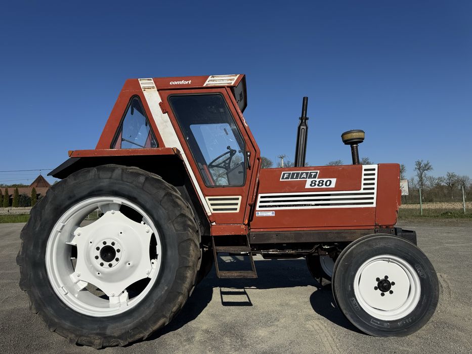 Tractor fiat 880 vopsea originala stare impecabila