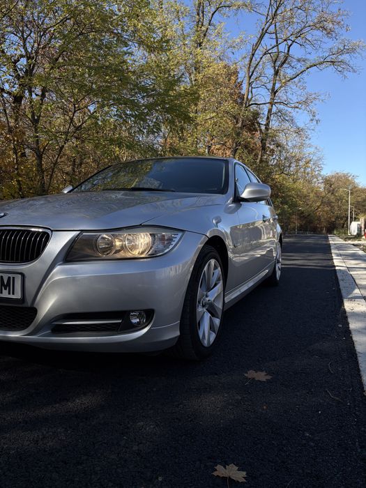 BMW 3 Series 2011 — imagine 8