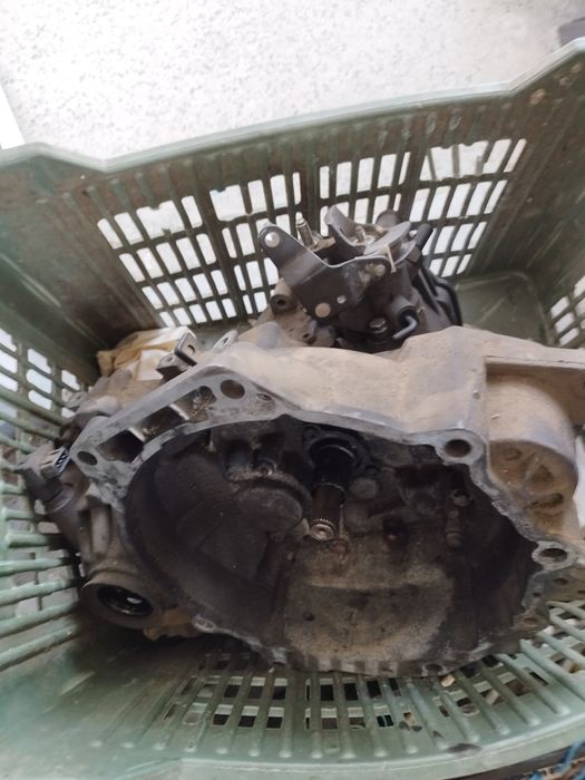 Скоростна кутия за VW golf 4