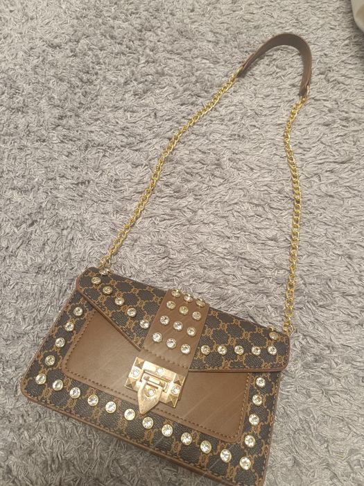 Дамска кафява чанта с камъни