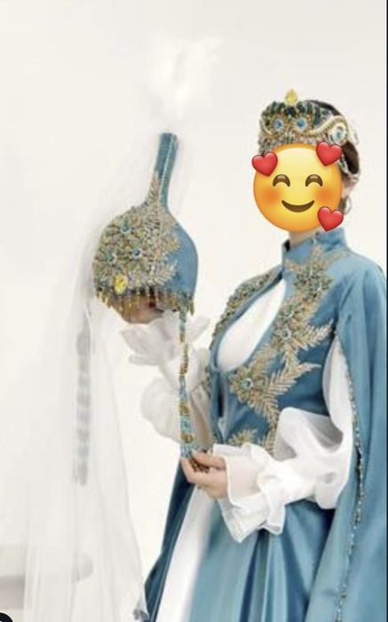 Ұзату, сырға салу образы