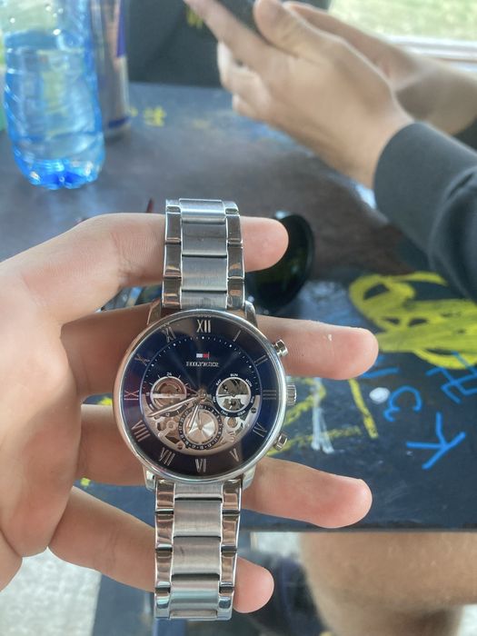 Часовник Tommy Hilfiger