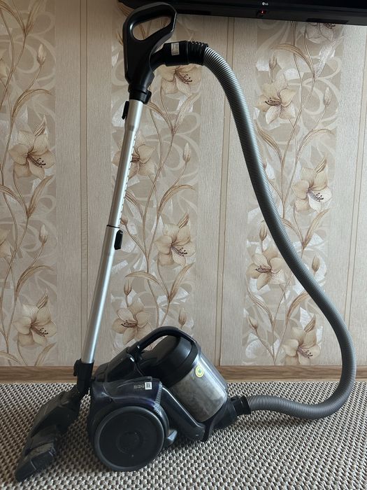 Продам пылесос бренда самусунг в рабочем состоянии