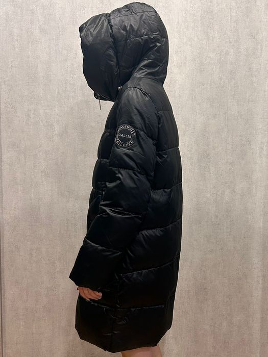 Продается зимний пуховик