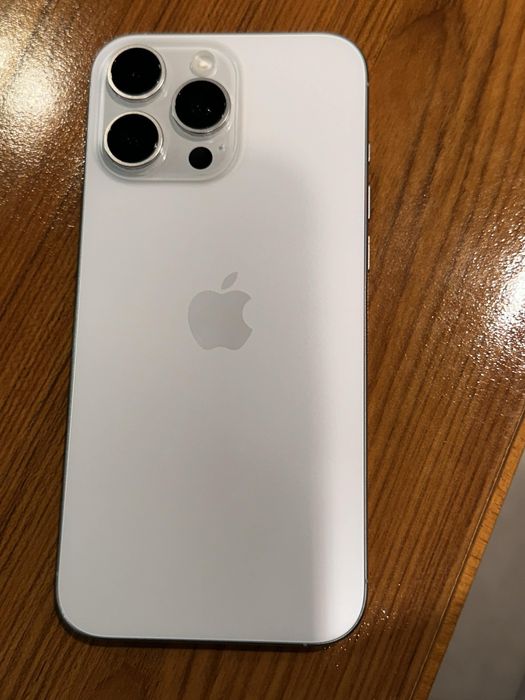 IPHONE 16 pro max  100%