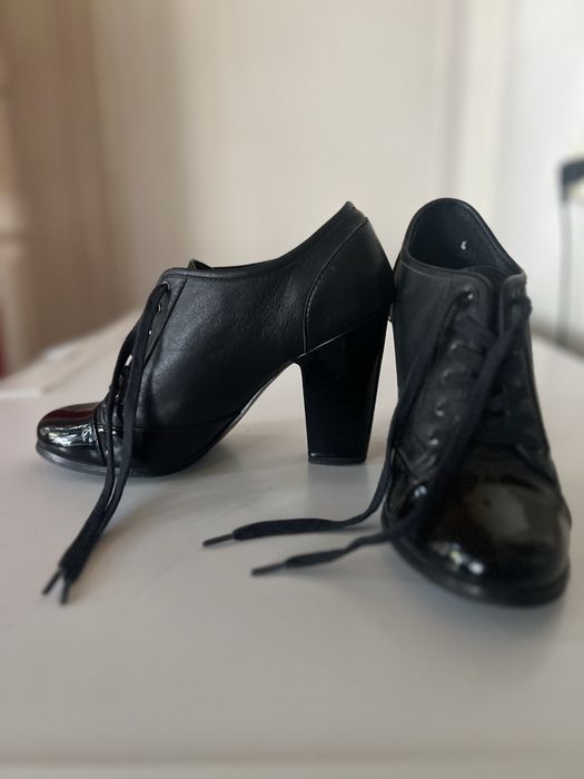 Ботиночки кожа и лаковая кожа. Черные