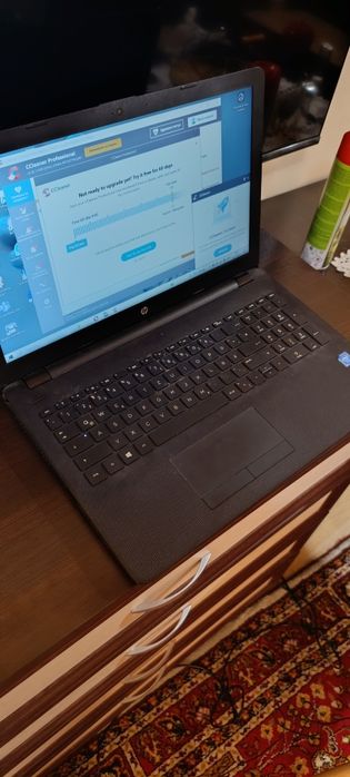 Продавам HP Laptop 15-bs0xx
