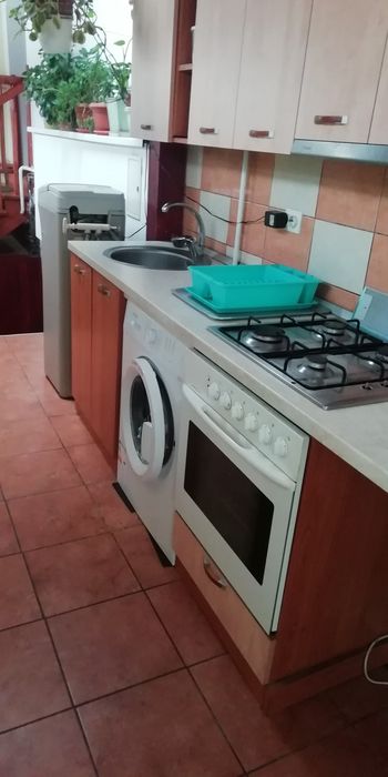 Închiriez spațiu Ptr muncitori 4 persoane la casa