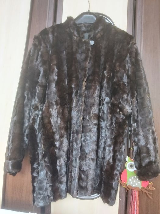 Haina blana naturala nutrie