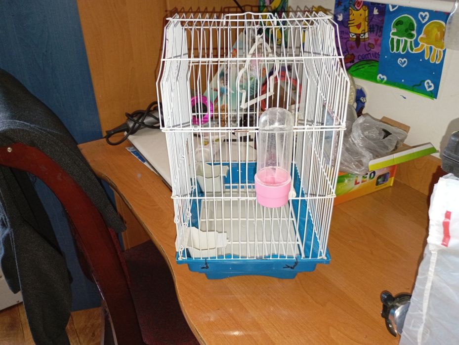 Продам клетку для попугая
