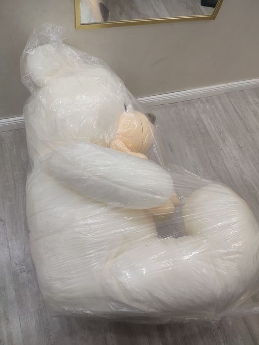 Большой плюшевый мишка