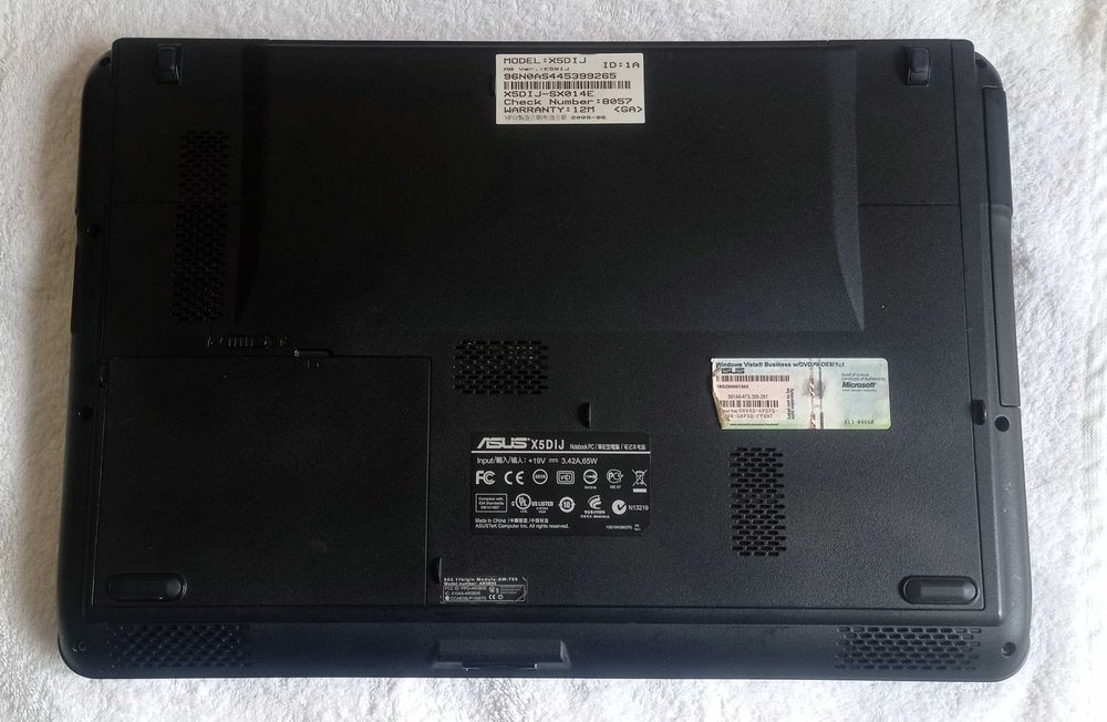 Laptop 15.6" Asus K50ID, Core2Duo 2.1GHz, GeForce 320M 1GB, SSD