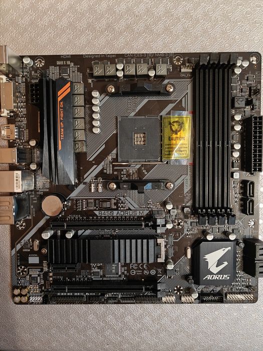 Auros B450m gigabyte + Ryzen 4500